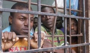 Scopri di più sull'articolo L’Unione Europea paga per armare i militari libici contro i migranti