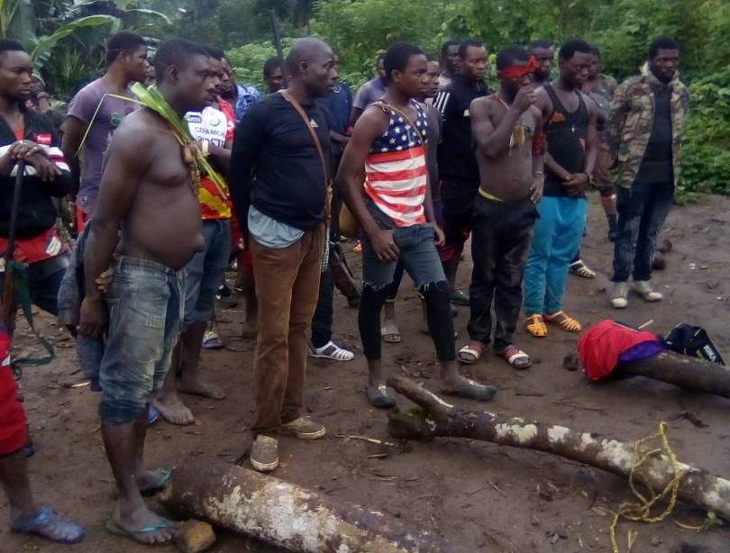 Al momento stai visualizzando Camerun, attacco in chiesa Rapiti 5 preti e una suora