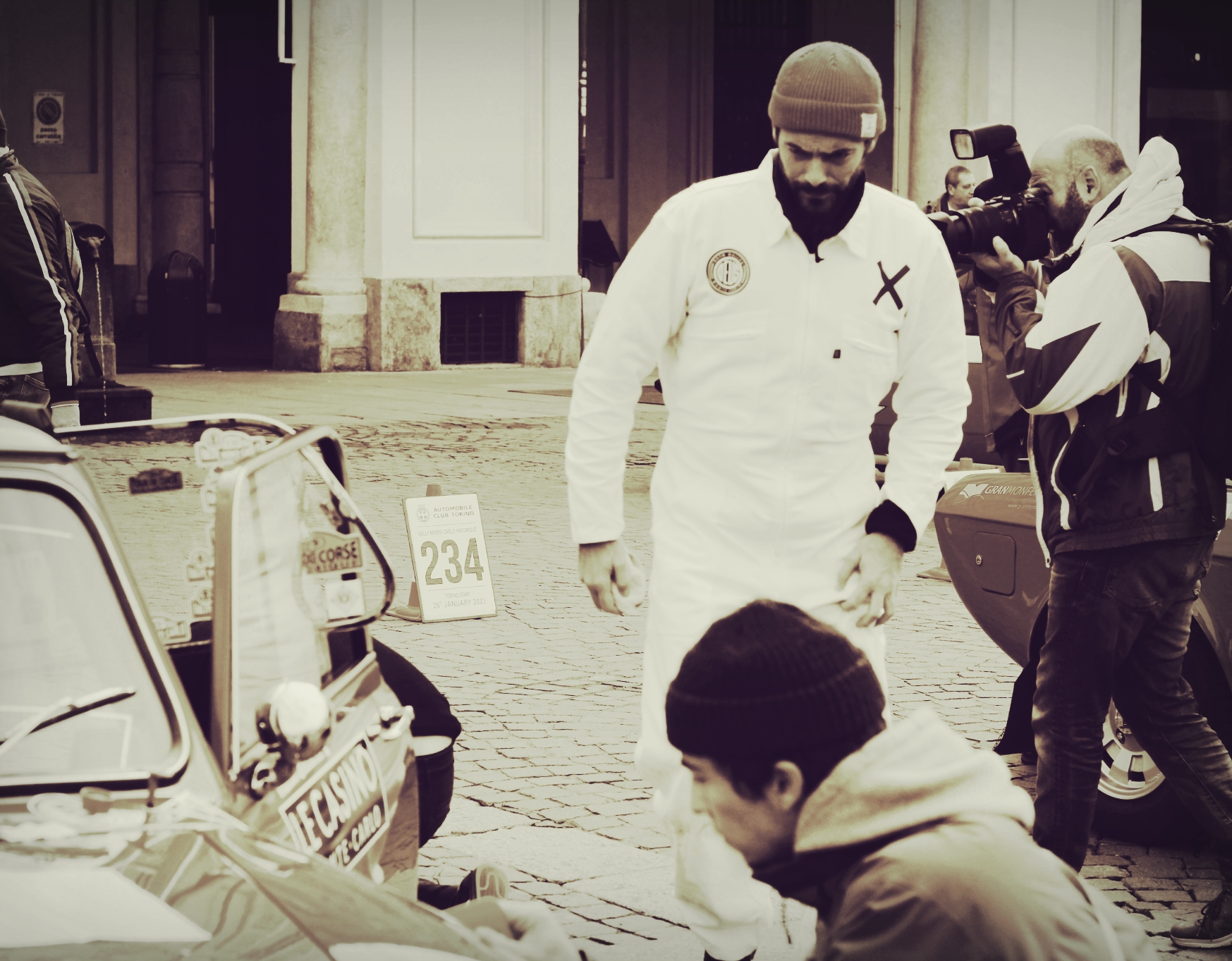 Al momento stai visualizzando Poesia di immagini a Torino per il Rallye Historique Montecarlo