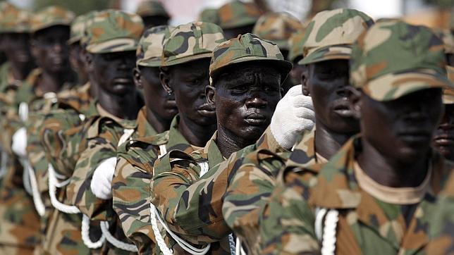 Al momento stai visualizzando SCONTRI IN SUDAN. GRADITO ANCHE ALL’ITALIA IL CAPO MILIZIANO DAGALO